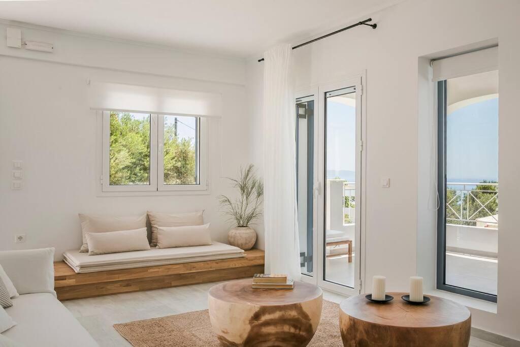 Lourdas White Villa Lourdata  Eksteriør billede