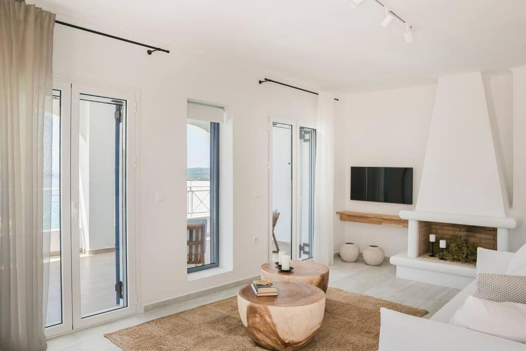 Lourdas White Villa Lourdata  Eksteriør billede